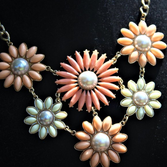 Jewelry - Flower Statement Necklace  Peach and Pearl